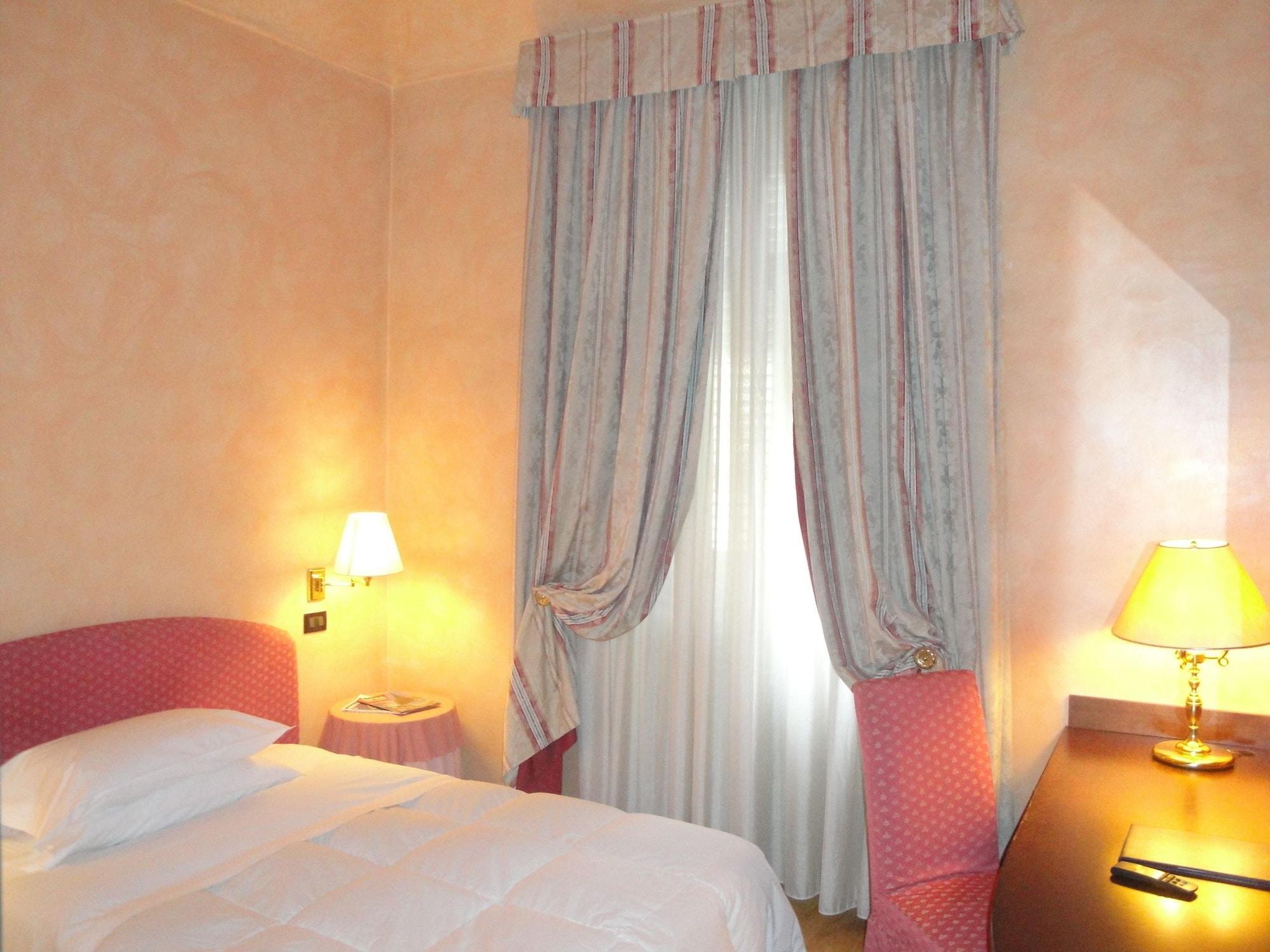 Hotel Due Mondi Torino Dış mekan fotoğraf